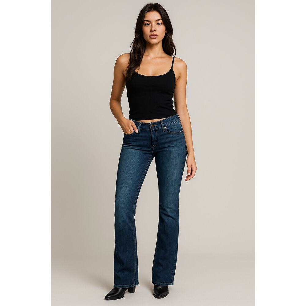 Hudson Jeans Signature Low-Rise Bootcut Back Flap (Estimated Size 27–28)